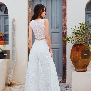 WILDERLY Bride Harper Size 6/8 lace crop pant suit